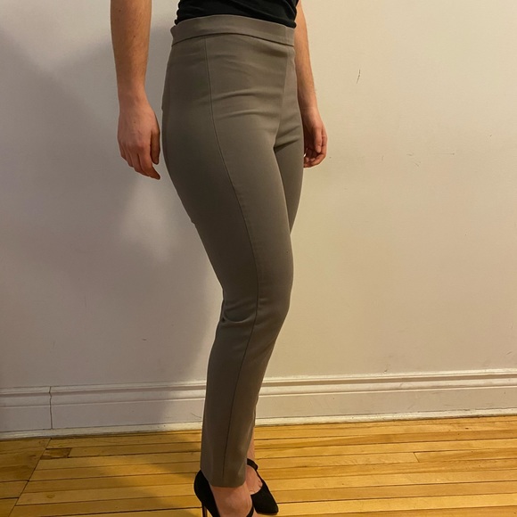 Banana Republic Dress Pants - Picture 4 of 4